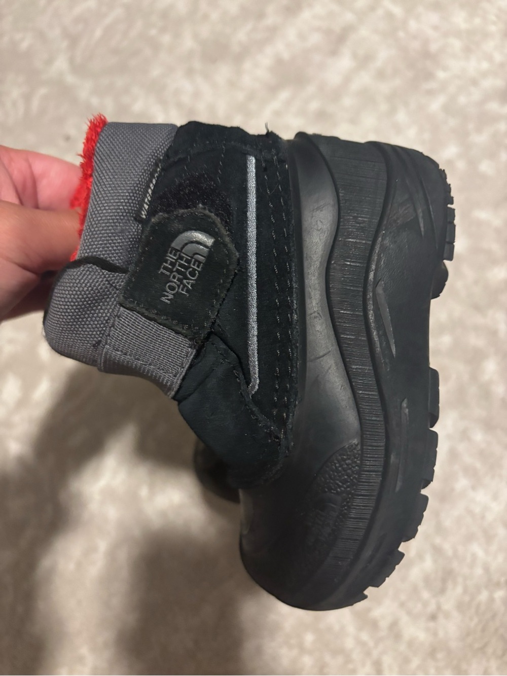 The North Face Kids Black & Gray Waterproof Winter Boots w/ Red Lining - Size 6